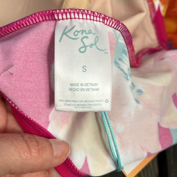 Kona Sol Women's Plus Size Strappy Back One Piece Swimsuit (Pink Floral) - Picture 11 of 15